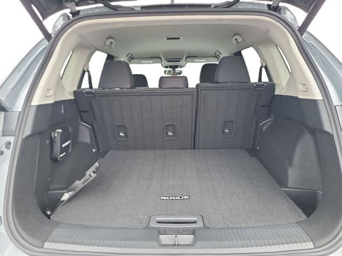 New 2026 Nissan Rogue SV w/ Cold Weather Package AWD/4WD image 19