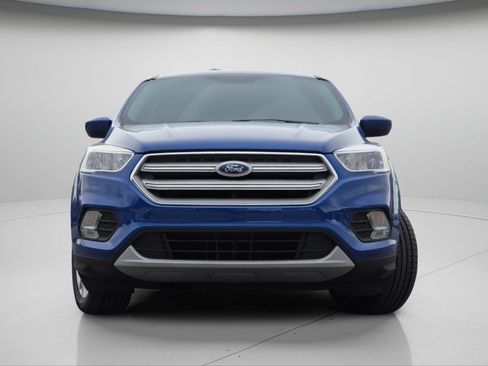 Used 2019 Ford Escape SE AWD/4WD image 3