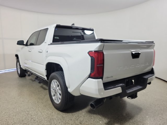 Used 2024 Toyota Tacoma SR5 w/ SR5 Upgrade Package AWD/4WD image 7