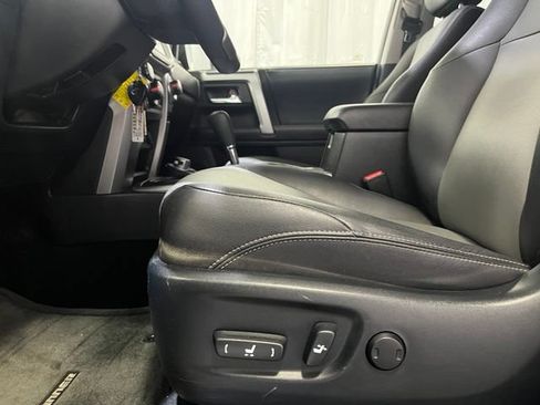 Used 2016 Toyota 4Runner SR5 Premium AWD/4WD image 14