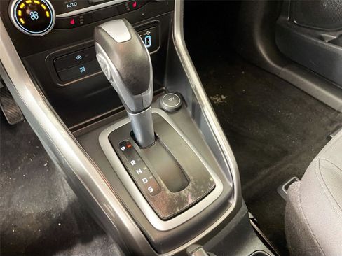 Used 2021 Ford EcoSport SE image 18