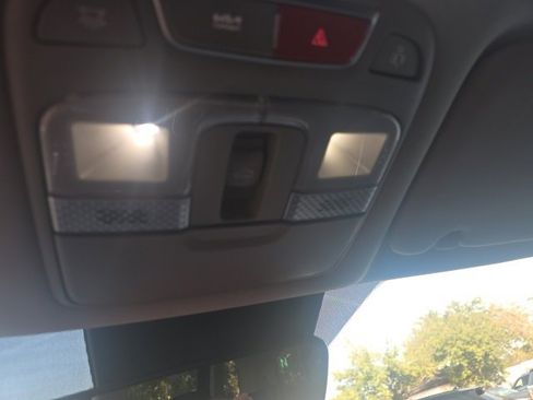 Certified 2025 Kia Telluride S image 25