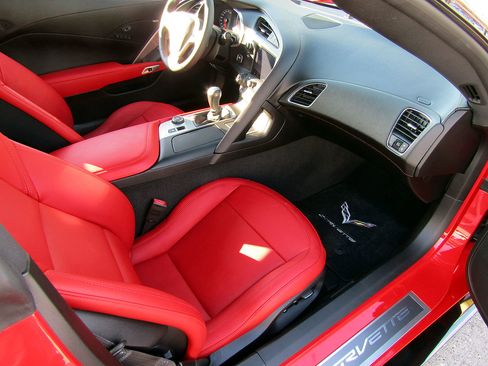 Used 2014 Chevrolet Corvette Stingray Coupe w/ 2LT Preferred Equipment Group image 13