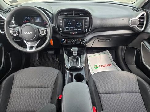 Used 2022 Kia Soul LX w/ Technology Package FWD image 15