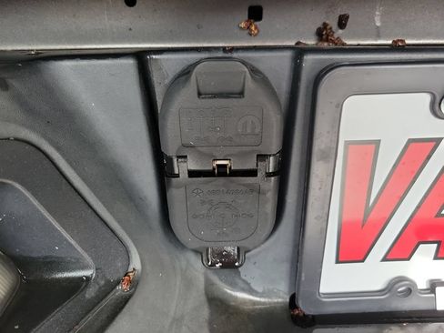 Used 2016 RAM 1500 Limited RWD image 18