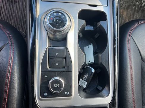 Used 2024 Ford Explorer ST-Line w/ Class IV Trailer Tow Package image 30