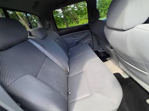 Used 2005 Toyota Tacoma 4x4 Double Cab image 15