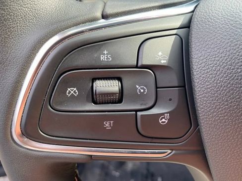 Used 2023 Buick Envision Avenir AWD/4WD image 22
