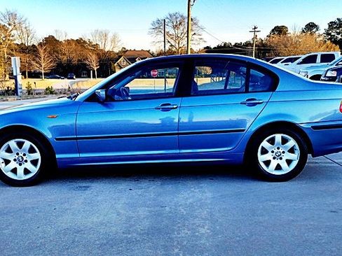 Used 2002 BMW 325i Sedan image 4