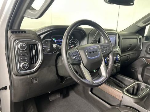 Used 2022 GMC Sierra 3500 Denali image 13