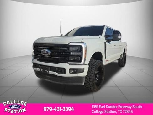 Used 2026 Ford F250 Platinum AWD/4WD image 2