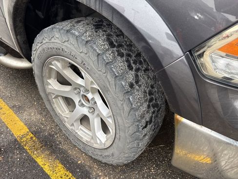 Used 2014 RAM 1500 Laramie w/ Convenience Group image 2