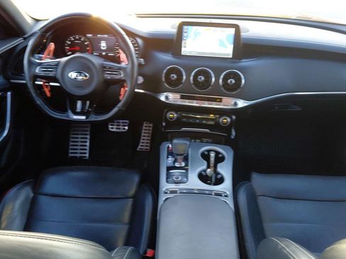 Used 2018 Kia Stinger GT2 image 39