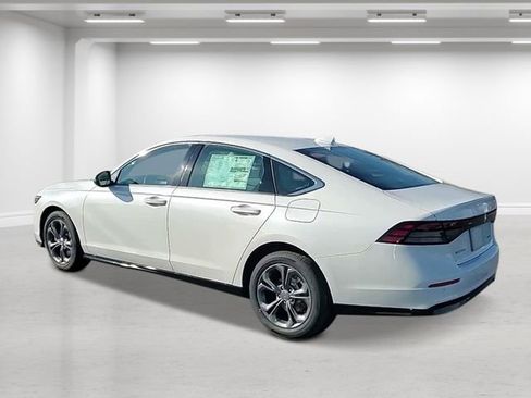New 2026 Honda Accord EX-L image 5