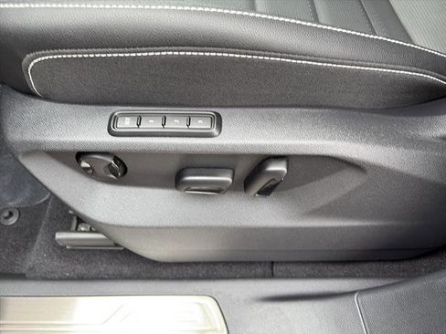 New 2026 Volkswagen Atlas SEL image 14