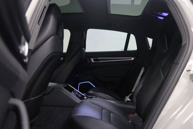 Used 2023 Porsche Panamera Platinum Edition RWD image 36