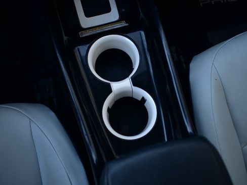 Used 2017 Toyota Prius Four Touring w/ Protection Package image 28