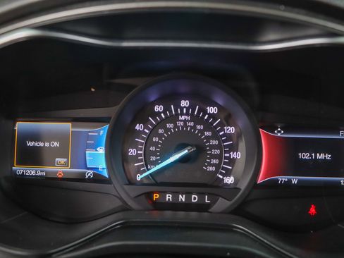 Used 2020 Ford Fusion SE image 15