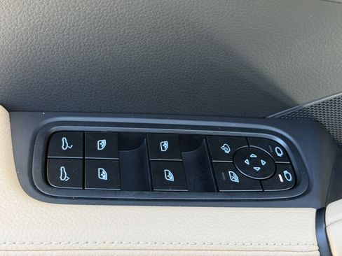 Certified 2026 Porsche Cayenne Coupe AWD/4WD image 23