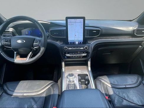 Used 2020 Ford Explorer Platinum w/ Premium Technology Package AWD/4WD image 7