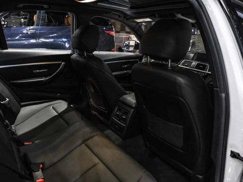 Used 2018 BMW 330i Sedan RWD image 29
