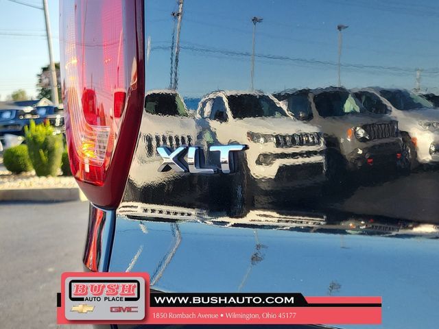 Used 2017 Ford Explorer XLT AWD/4WD image 6