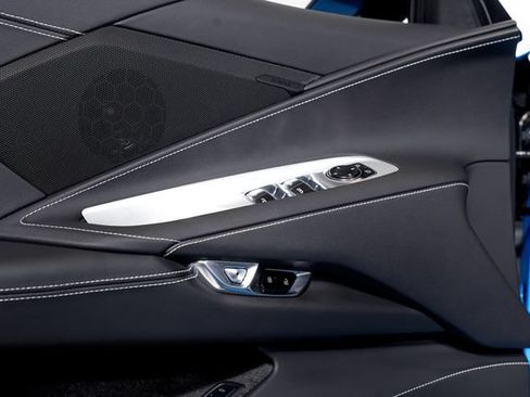 Used 2021 Chevrolet Corvette Stingray Convertible w/ Z51 Performance Package RWD image 50