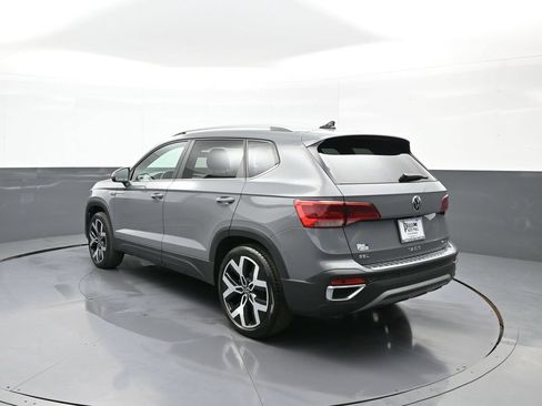 Used 2023 Volkswagen Taos SEL AWD/4WD image 8