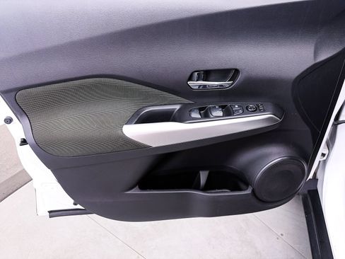 Used 2019 Nissan Kicks SV w/ Exterior Package FWD image 14