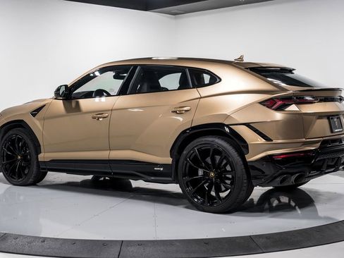 Used 2024 Lamborghini Urus S image 5