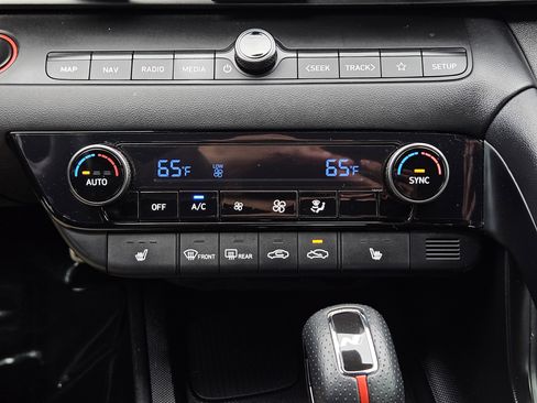Used 2024 Hyundai Elantra N Line FWD image 18