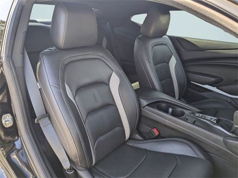 Used 2021 Chevrolet Camaro LT w/ 1LE Track Performance Package image 13