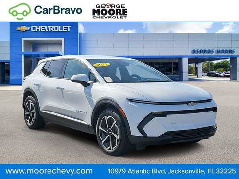 Used 2025 Chevrolet Equinox EV LT FWD image 1