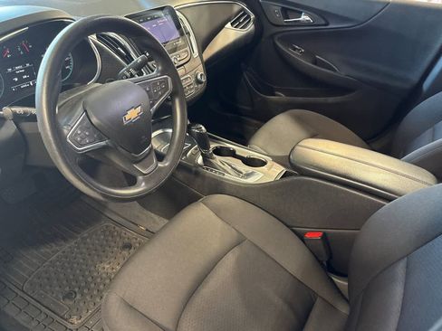 Used 2019 Chevrolet Malibu LT image 14