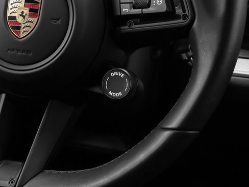 Used 2026 Porsche Cayenne S image 35