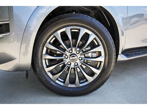 Used 2024 Nissan Armada Platinum w/ Captain's Chairs Package RWD image 32