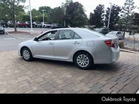 Used 2012 Toyota Camry LE FWD image 12