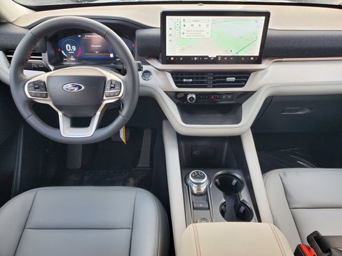 New 2026 Ford Explorer Active w/ Active Comfort Package image 26
