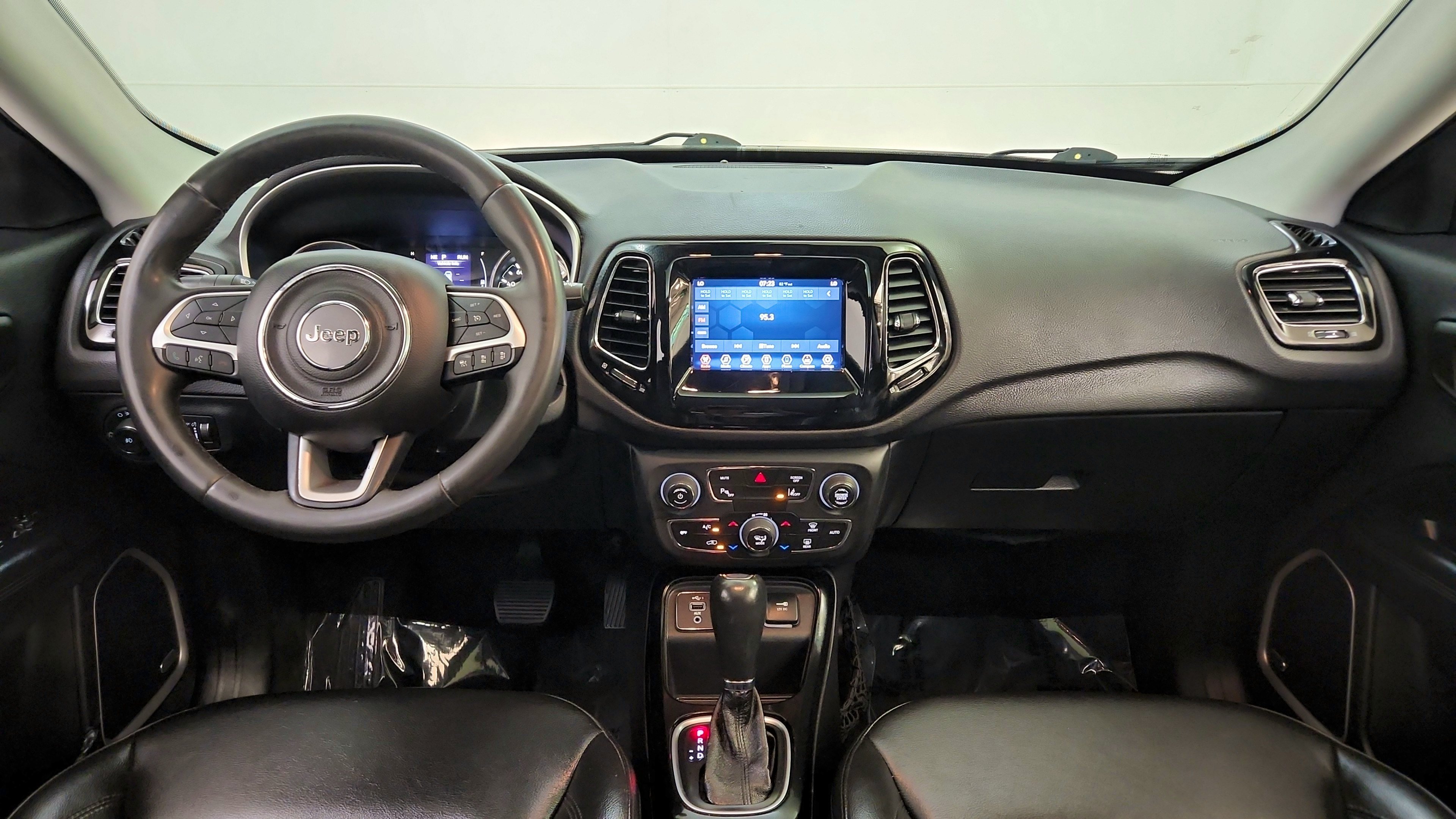 Used 2021 Jeep Compass Latitude w/ Sun and Sound Group FWD image 21