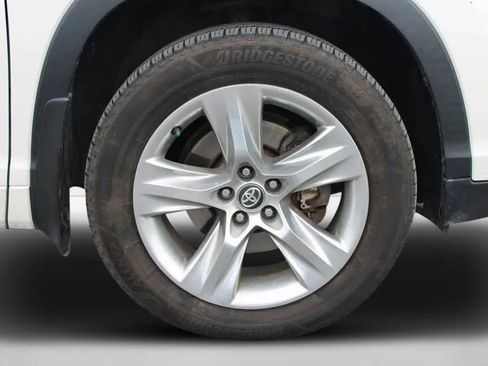 Used 2019 Toyota Highlander Limited image 36