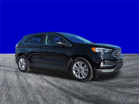 Certified 2024 Ford Edge Titanium image 2
