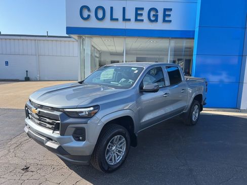 New 2026 Chevrolet Colorado LT w/ LT Convenience Package AWD/4WD image 1