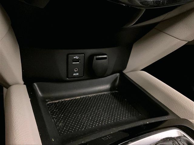 Used 2017 Nissan Rogue Sport SV AWD/4WD image 31