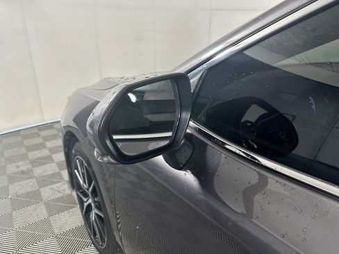 Used 2022 Toyota Camry SE w/ Convenience Package FWD image 10