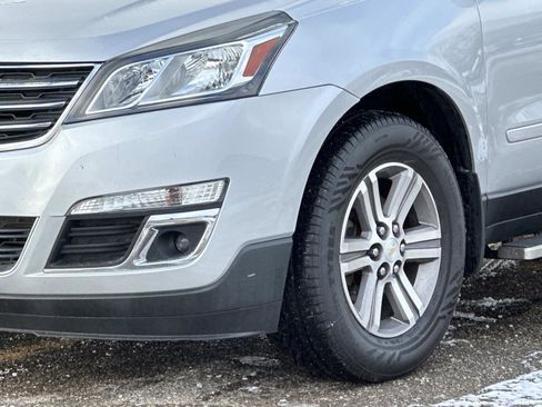 Certified 2017 Chevrolet Traverse LT w/ LPO, 'HIT The Road' Package image 9