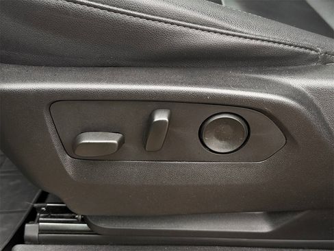 Used 2024 Chevrolet Tahoe Z71 w/ Luxury Package image 27