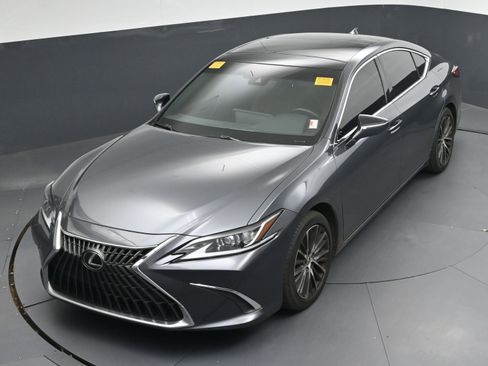 Used 2022 Lexus ES 350 w/ Premium Package image 31