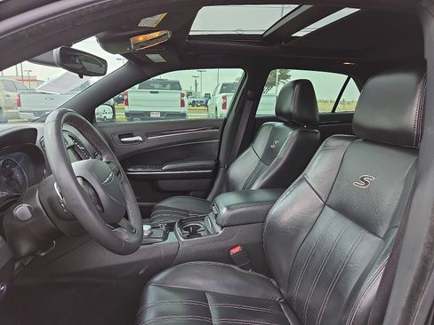 Used 2023 Chrysler 300 S image 12