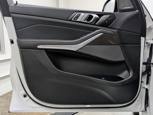 Used 2022 BMW X5 M50i w/ Premium Package image 13