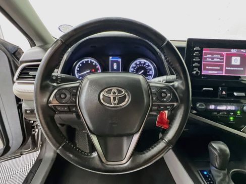 Used 2023 Toyota Camry SE FWD image 17